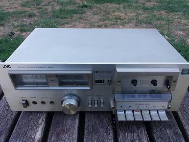 Pojačala i prijemnici: Dek JVC kd-a2; motor vrti kasetu,sijalice svetle;vu netri odu odmah u — 6