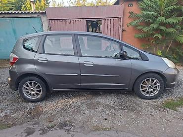 енкар авто: Honda Fit: 2010 г., 1.5 л, Автомат, Бензин, Хэтчбэк — 4