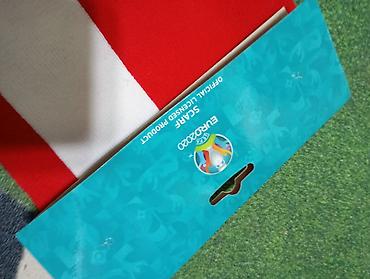 papaq milli: UEFA EURO 2020 rəsmi məhsulları – Uels (Wales) fan seti Dəst: - — 6