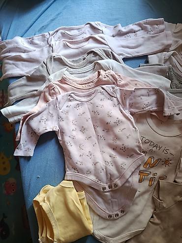 Ostala dečija odeća: Paket stvari za bebu veličina 62 Bodi kratak rukav 13 komada Bodi — 9