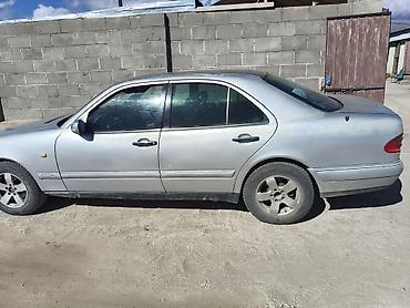на грузовое авто: Mercedes-Benz E-Class: 1996 г., 2.3 л, Механика, Бензин, Седан — 2