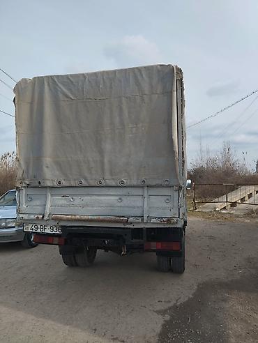 antikvar masinlar: Yükləmə və daşınma üçün tentli yük maşını - Gövdə: metal bortlu — 1