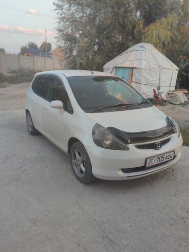 гидрач на гольф 3: Honda Fit: 2001 г., 1.3 л, Вариатор, Бензин, Хетчбек