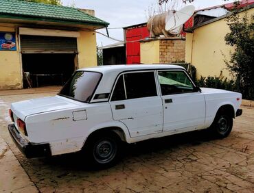 mercedes 180 c: VAZ (LADA) 2107: 1.6 l | 1999 il 2000 km Hetçbek