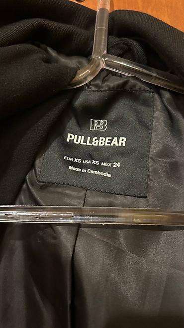 uzun paltolar: Plaş, PULL&BEAR, XS, rəng - Qara — 2