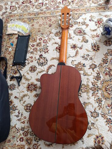 Гитары: Продаю уникальную акустическую гитару Tagima Madrid В комплекте — 9