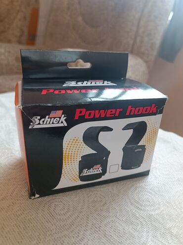 united sport az: 3 ededdi hediye gelib.ehdiyacim olmadığına göre satiram.hec istifade
