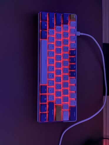 клавиатура red square mini: Клавиатура, Royal Kludge, Механическая, Bluetooth подключение, Размер: 60%