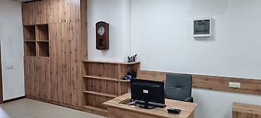 Аренда офисов: Аренда офисов, 65 м², В бизнес центре, 1 линия, С оборудованием, С отдельной кухней — 3