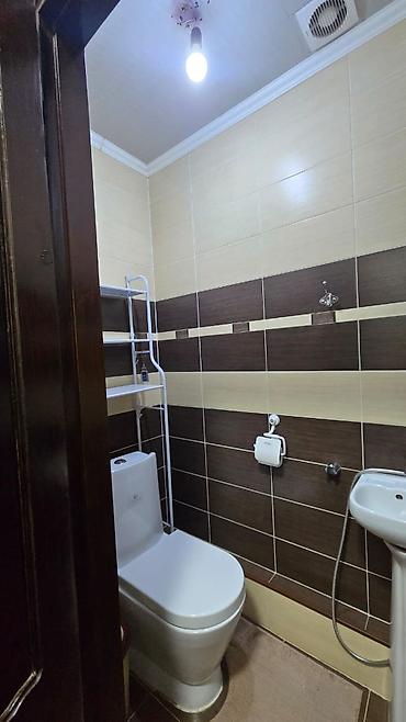 Продажа квартир: 3 комнаты, 63 м², 7 мкр 106 серия, 8 этаж, Косметический ремонт — 9