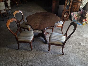 Setovi stolova i stolica: Antikni trpezarijski set – sto i 4 stolice - Materijal: puno drvo — 7