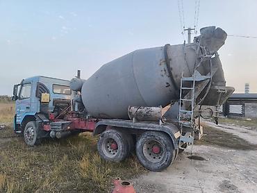 кабинка туалета: Бетономешалка, Volvo — 4