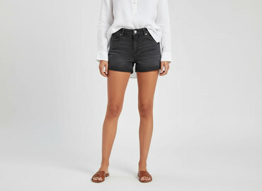 t shirty helly hansen: H&M, Szorty damskie, rozmiar M