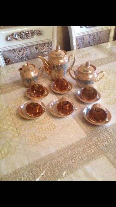 Digər dəstlər və servizlər: Şüşə və kristal qab-qacaq dəsti - 1 ədəd iri dekorativ şüşə vaza — 11