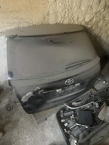 Срочно 
Крышка багажника Toyota Авенсис универсал 
(оригинальная)
 8