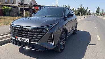 byd e6: Changan Uni-Z: 2025 г., 1.5 л, Робот, Бензин, Внедорожник — 8