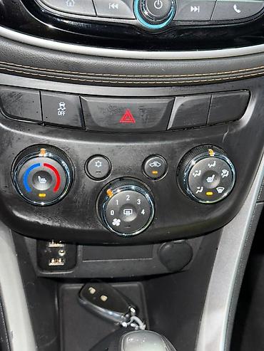 Chevrolet: Chevrolet Trax: 2020 г., Автомат, Бензин, Кроссовер — 12