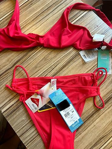 Купальники: Qırmızı iki hissəli bikini dəsti - Rəng: parlaq qırmızı - Üst hissə — 1