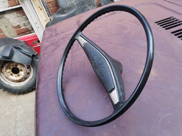 Auto delovi: Volan Lada 2121 Niva. Polovno, očuvano kao novo. Skinuto sa — 5