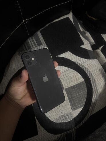 купить бу телефон дешево: IPhone 11, Б/у, 128 ГБ, Черный, 83 %