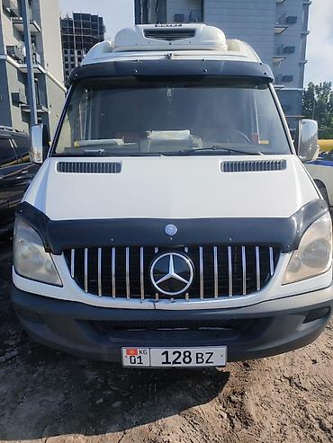 sprinter 412: Грузовой фургон-рефрижератор Mercedes-Benz Sprinter (длинная база — 4