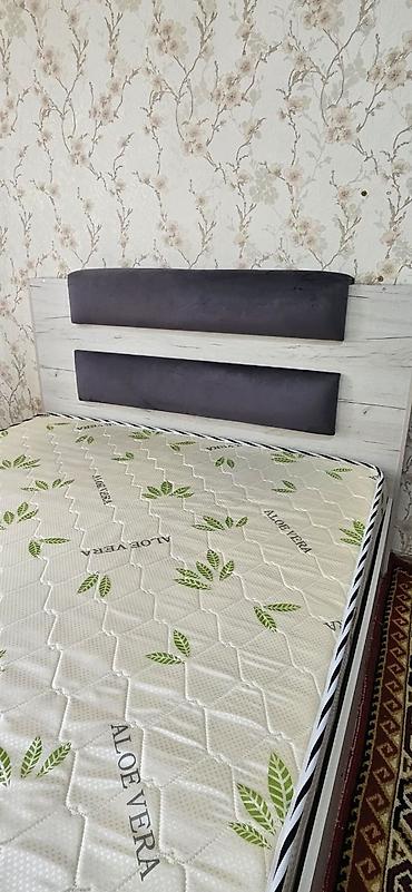 Мебель: Двуспальная кровать, Б/у, С матрасом, длина - 200 см — 7