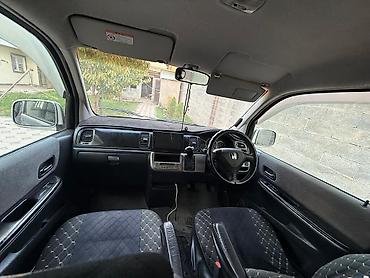 mazda 321: Honda Stepwgn: 2004 г., 2.4 л, Автомат, Газ, Минивэн — 7