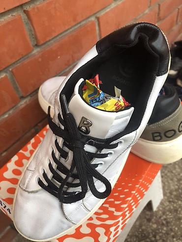 Patike: Bogner patike – bele kožne lifestyle/sneakers patike sa crnim pertlama — 1