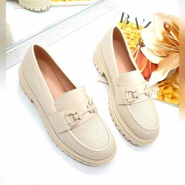 Loafers, 41