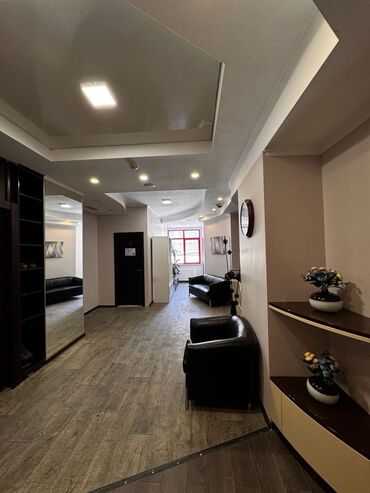 аренда бизнес центр: Сдаю Офис, 15 м², В бизнес центре, 1 линия