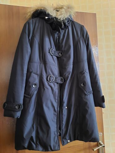 Kurtkalar: Palto qadin ucun. Куплена в Москве. Состояние отличное. Размер — 5