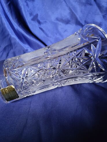 Vaze i saksije: Vaza, Novo — 12