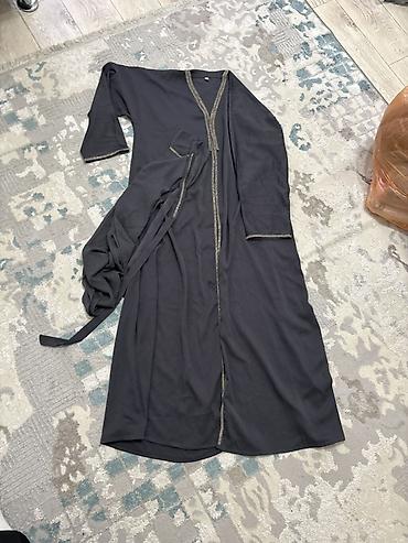 Повседневные платья: Женские длинные платья и накидка-абайя (набор) 1) Черная — 1