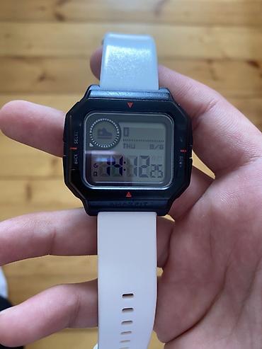 Smart saatlar: Amazfit Neo rəqəmsal ağıllı saat - Retro dizaynlı kvadrat ekran — 1