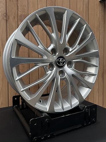 шины на камри: Литые Диски R 17 Toyota, Комплект, отверстий - 5, Новый — 2