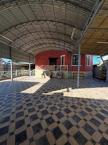 Продажа коттеджей и домов: Продается 2 этажный дом со всеми удобствами, Бишкек, Первомайский — 3