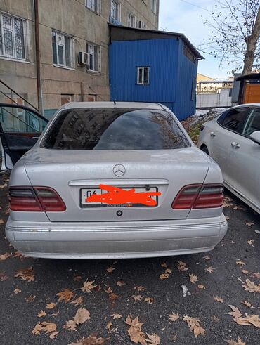 3 2 дизель: Mercedes-Benz 220: 1999 г., 2.2 л, Автомат, Дизель, Седан