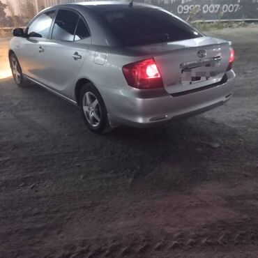 тойота аллион цена: Автомобиль Toyota Allion серебристого цвета. Это седан с просторным