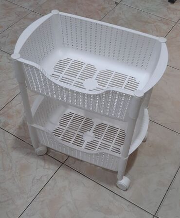 Digər qab-qacaq və mətbəx ləvazimatları: Meyvə-tərəvəz yiğmaq uçun polkalar 3 mertebe tekerli ve 4 mertebe — 14