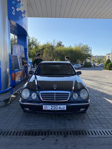 Mercedes-Benz: Mercedes-Benz E 260: 2000 г., 2.6 л, Автомат, Бензин, Седан