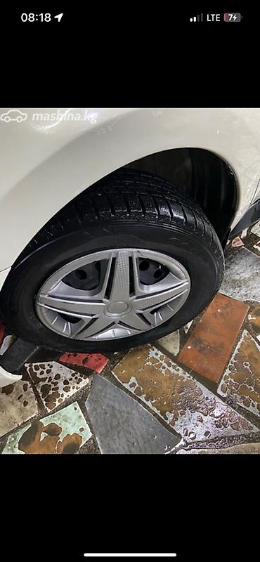 Toyota: Toyota Ist: 2003 г., Хэтчбэк — 9