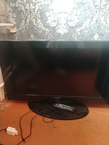 samsung lcd: Б/у Телевизор Samsung LCD 82" HD (1366x768), Самовывоз