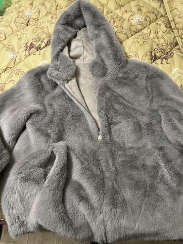 женские махровые халаты больших размеров: Мягкая плюшевая куртка с капюшоном - Цвет: серый - Материал