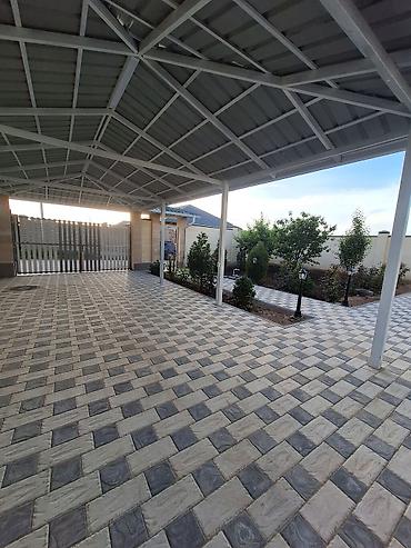 Продажа коттеджей и домов: Просторный двухэтажный дом с благоустроенным двором и садом — 11