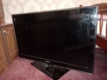 сколька стоит плейстейшен 4: Телевизор Samsung 82"