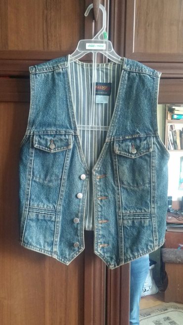 джинсовая куртка новый: Джинсовая жилетка на мальчика,10~12лет,не на полного,стандарт