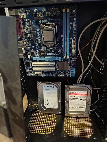 telefon korpusu: Masaüstü kompüter korpusu və daxili hissələr. 2 hard disk 500gb — 3