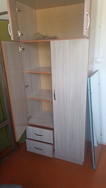 карабалта мебель: Кийим салуучу шкаф, Колдонулган, Түз, Жыгач