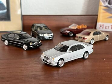 Модели автомобилей: Mercedes Benz E55 AMG W210 Масштабная модель 1:64 1/64 (длина ~7 см)