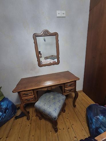 Yataq otağı dəstləri: Klassik üslubda yataq otağı dəsti - Material: massiv ağac (təbii ağac — 11